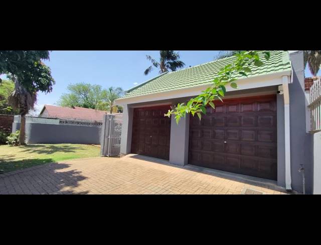 3 BEDROOM HOUSE FOR SALE IN THERESAPARK